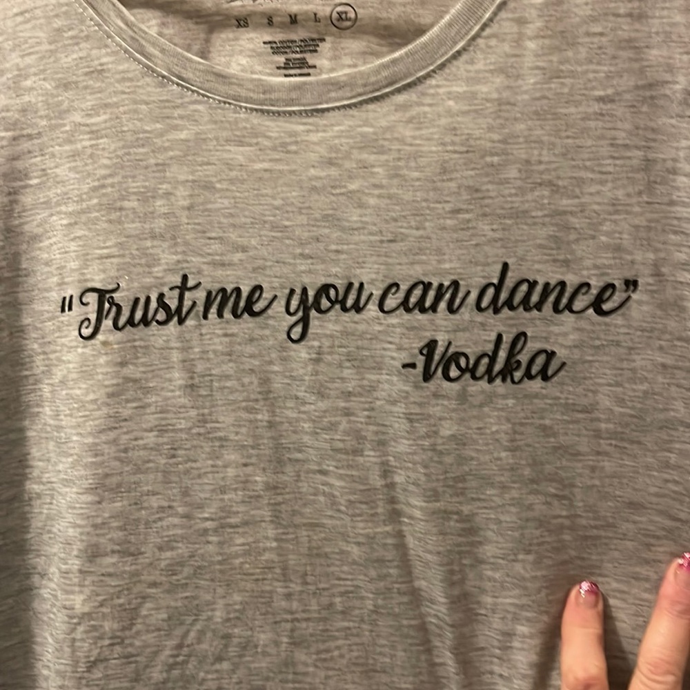 Chillionare size XL a women’s crop top